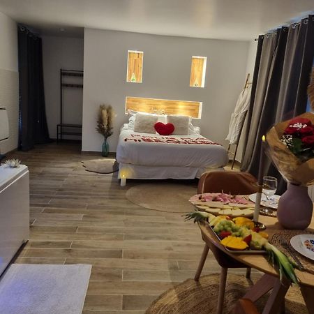 Suite De Charme Avec Jacuzzi Et Jardin Privatif Paris Au Calme Saint-Prix  Ngoại thất bức ảnh