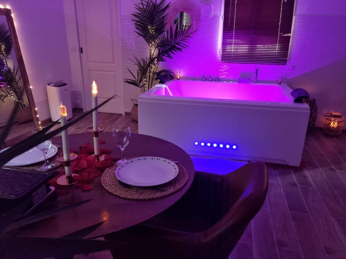 Suite De Charme Avec Jacuzzi Et Jardin Privatif Paris Au Calme Saint-Prix  Ngoại thất bức ảnh