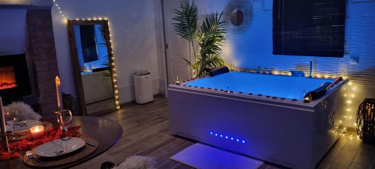 Suite De Charme Avec Jacuzzi Et Jardin Privatif Paris Au Calme Saint-Prix  Ngoại thất bức ảnh