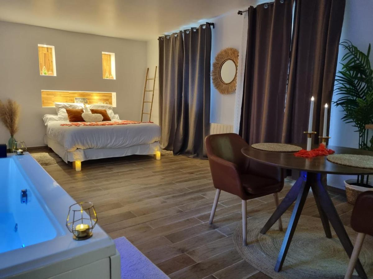 Suite De Charme Avec Jacuzzi Et Jardin Privatif Paris Au Calme Saint-Prix  Ngoại thất bức ảnh
