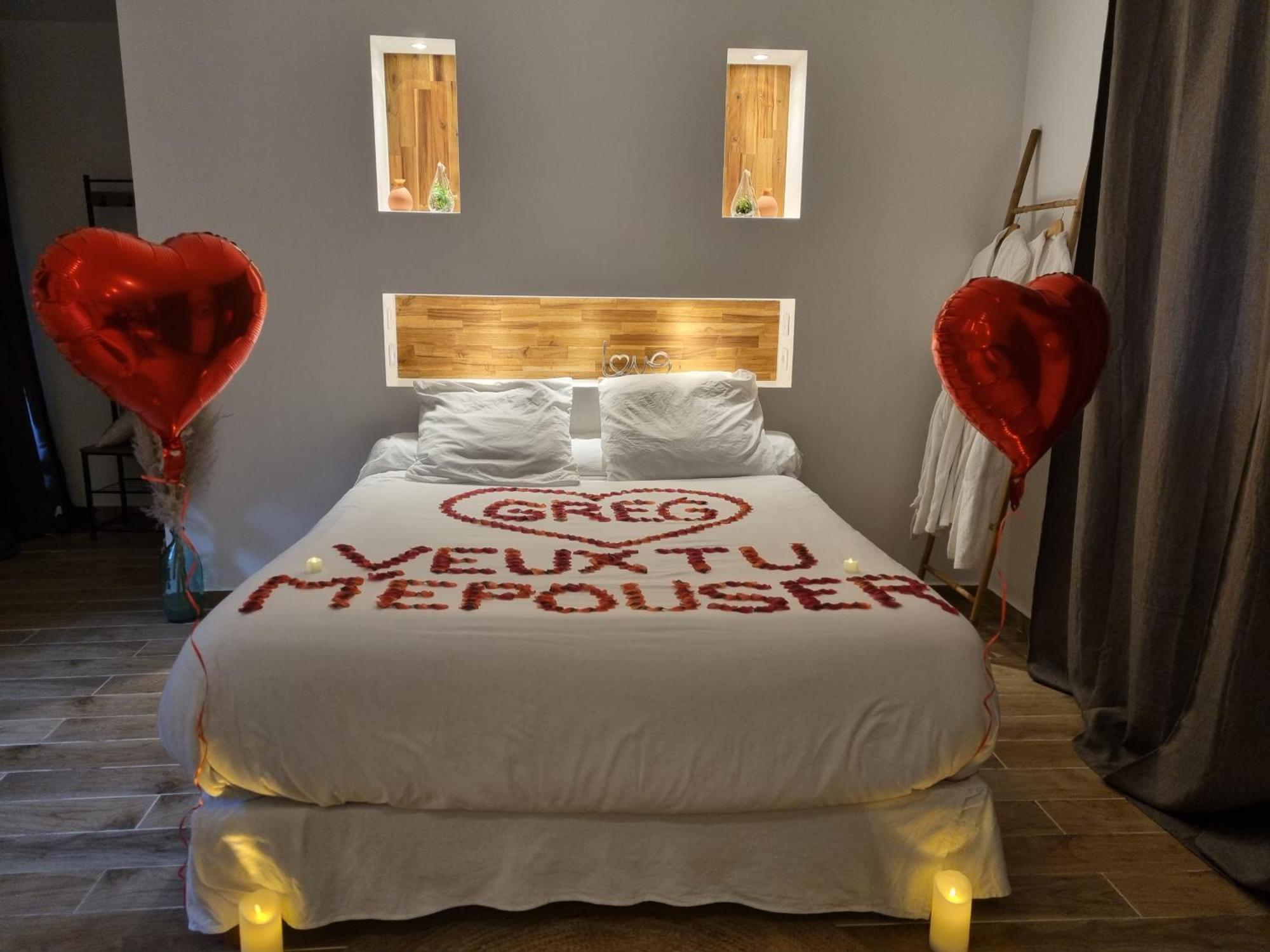 Suite De Charme Avec Jacuzzi Et Jardin Privatif Paris Au Calme Saint-Prix  Ngoại thất bức ảnh
