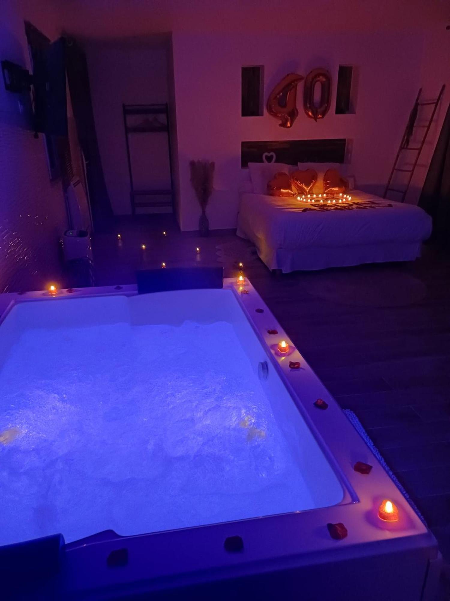 Suite De Charme Avec Jacuzzi Et Jardin Privatif Paris Au Calme Saint-Prix  Ngoại thất bức ảnh