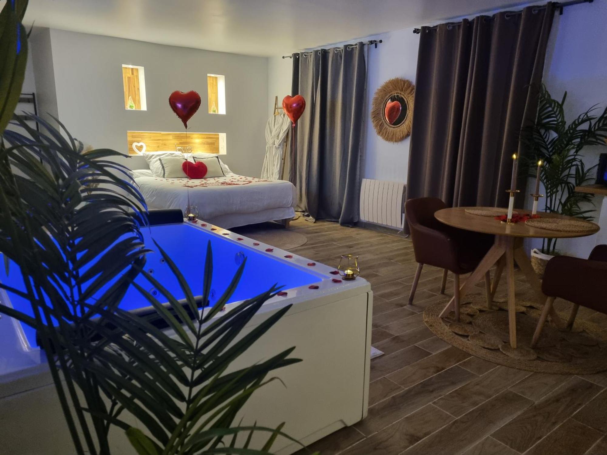 Suite De Charme Avec Jacuzzi Et Jardin Privatif Paris Au Calme Saint-Prix  Ngoại thất bức ảnh